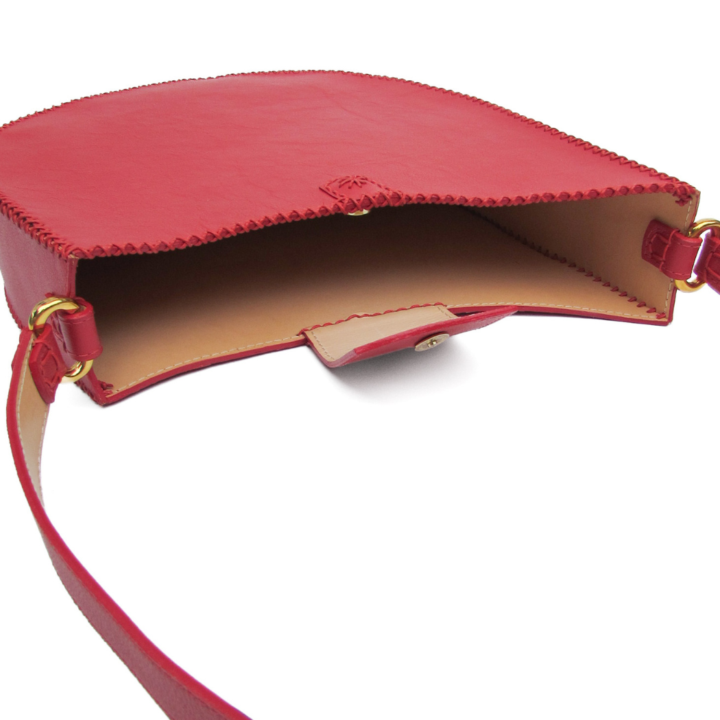 Fado Made Co. — Leather Goods - Wholesale Shoulder Bag - Women's - 'The Stevie' Leather Asymmetrical Teardrop Tote2