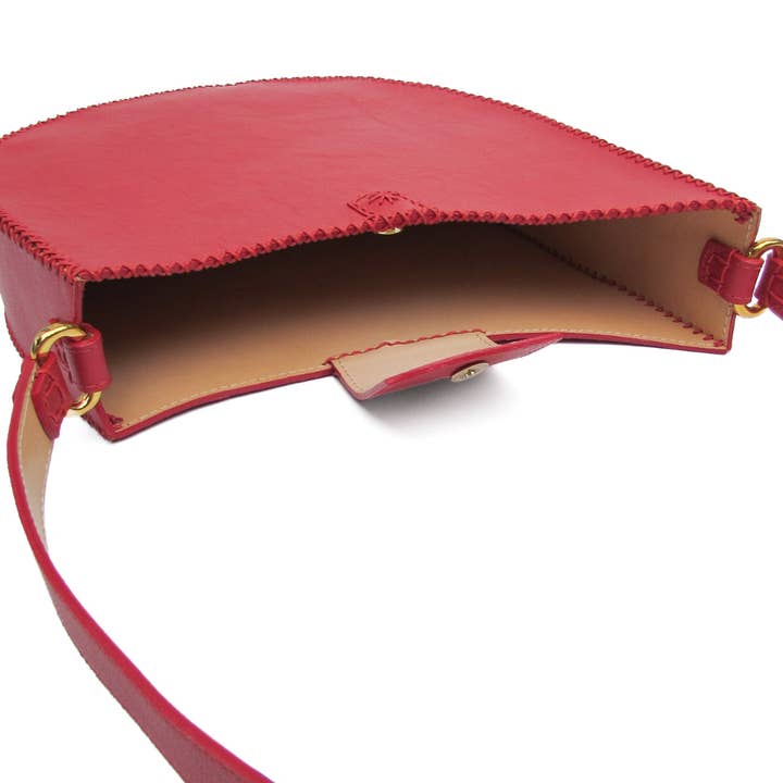 Fado Made Co. — Leather Goods - Wholesale Shoulder Bag - Women's - 'The Stevie' Leather Asymmetrical Teardrop Tote2