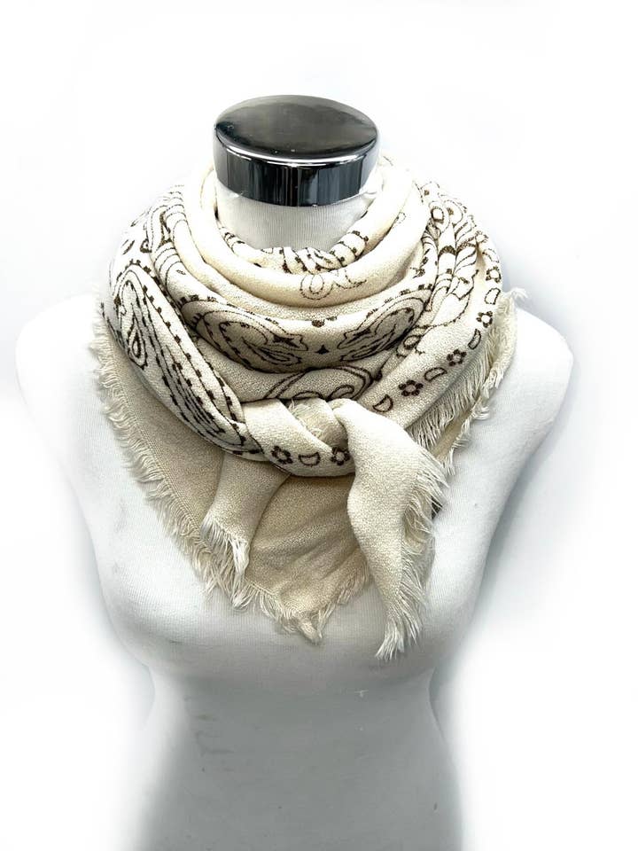 Large square scarves with bandana patterns for wholesale by LINETA