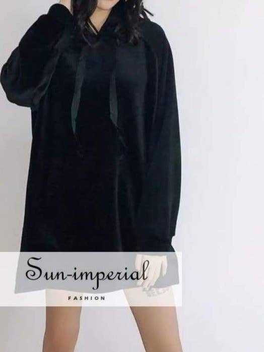 Felpa con cappuccio lunga spessa in velluto nero da donna con orlo diviso per la vendita all'ingrosso da parte di Sun Imperial