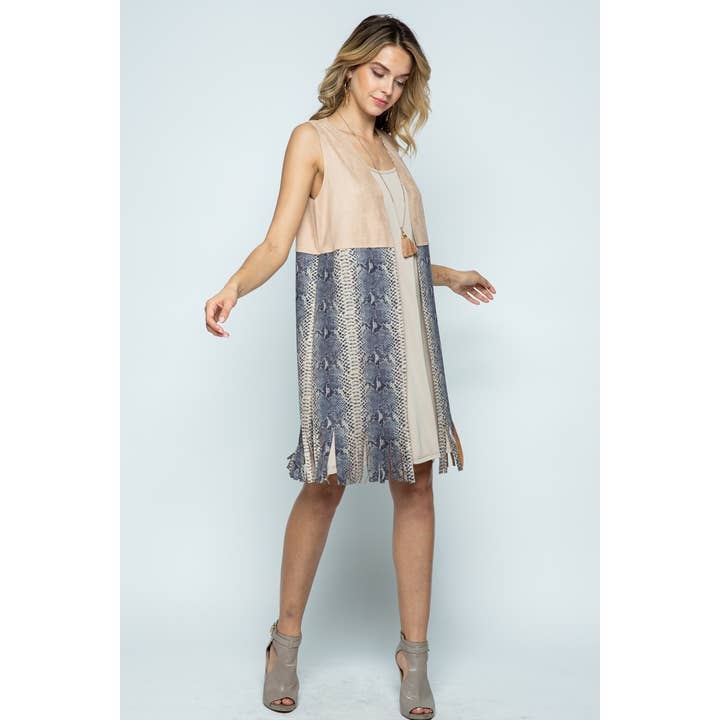 DIERENSLANGENPRINT VEST MET FRANJES voor wholesale door VOCAL