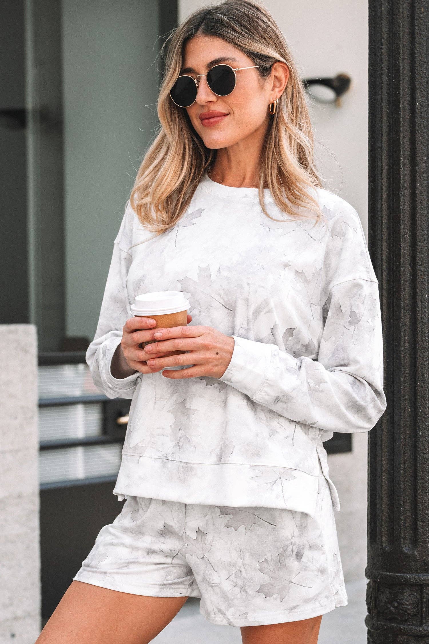 Beige Ensemble haut à capuche camouflage et short à taille élastique en vente sur Faire3