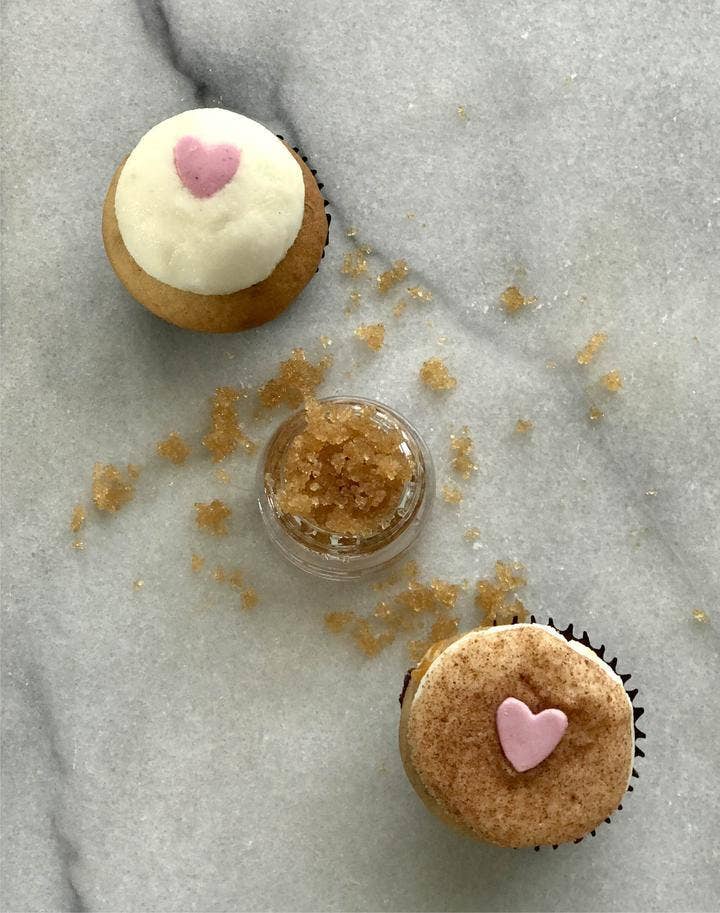 Vita Vibe Organics - Wholesale Lip Scrub/Polish - Hydrating Vegan Brown Sugar Lip Scrub1