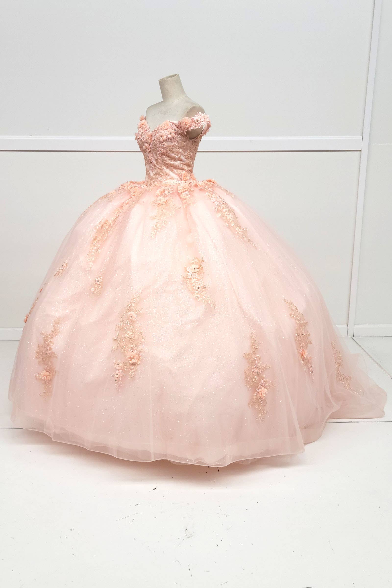 Chicas - Wholesale Gown - Women's - Off the Shoulder Quinceanera Dress With Flowers CHF306611