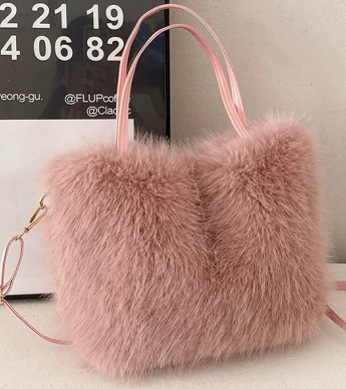 W.A.Y. --Wonderful And Young - Vente Sac à main avec poignée sur le dessus – femme - SAC EN FOURRURE MINKY W.A.Y2