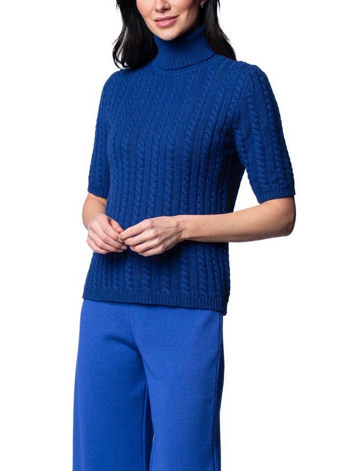 Lilly Kortærmet Kabelstrik Turtleneck, Kongeblå for engroshandel hos Biana