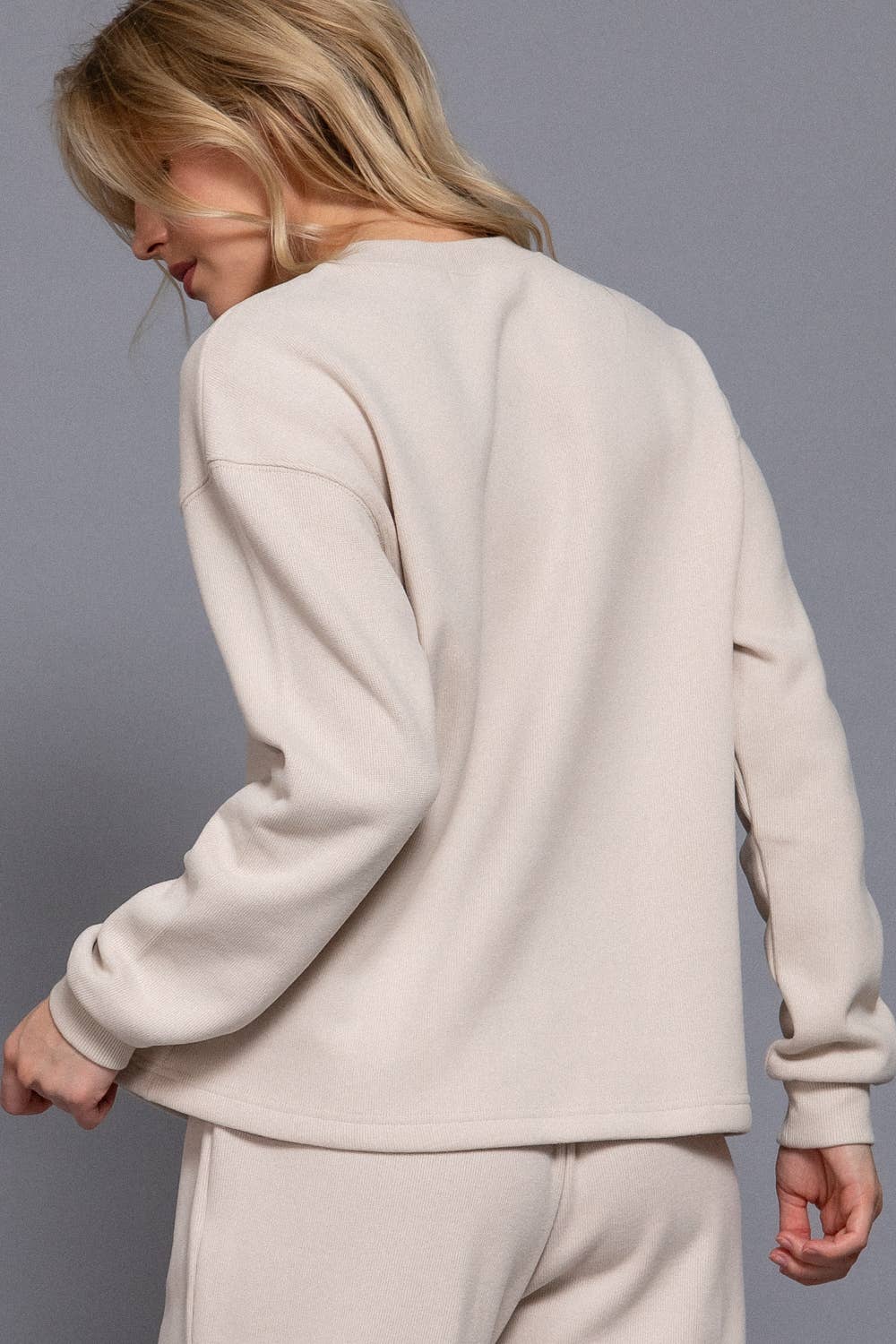 Active Basic | Active USA – wholesale Sweatshirt - Dam – Långärmad Rundhalsad Mjuk Stickad Topp2