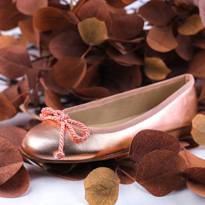 Quartz Metallic Dancer for wholesale by Deisidro