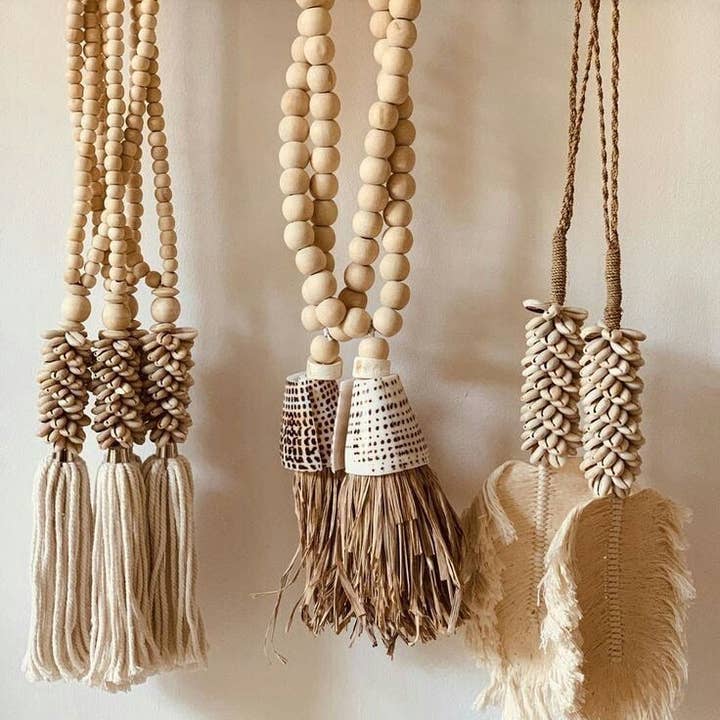 Good Karma Decor - Wholesale Decorative tassel/wall drop - Wooden Beads & Shells Macrame Tassels9