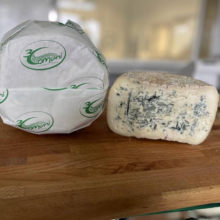 BufaloBrie (lait de bufflonne) 225 gr de Vénétie pour la vente par padoan - the real tastes of italy