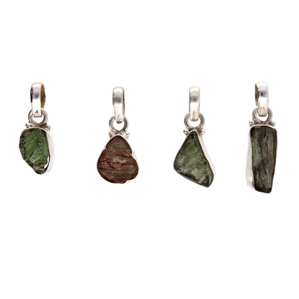 Vives de la Cortada S.L - Wholesale Individual Charm/Pendant - Moldavite Bezel Pendant in 925 Sterling Silver (2 - 2.9g)2