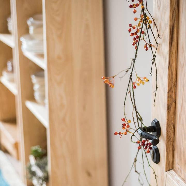 Rustic Reach - Wholesale Artificial Plant - Artificial Vine Orange Berry Vine 39" Long8