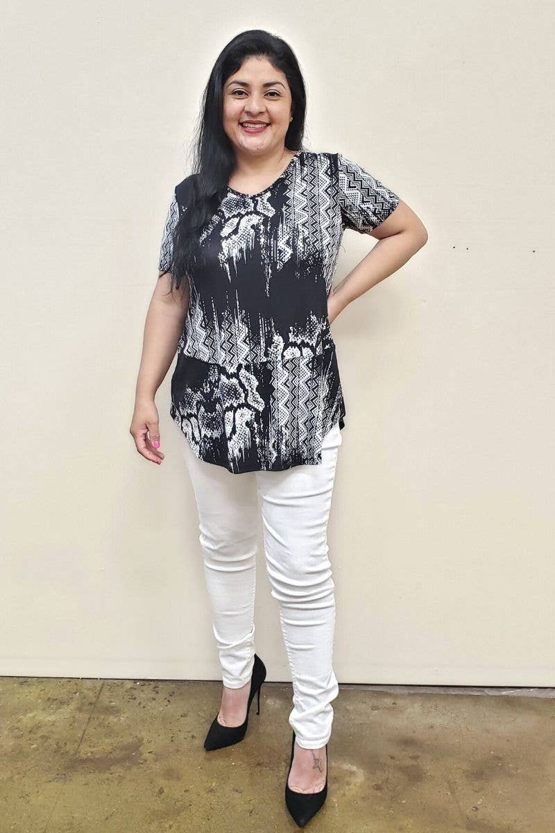 Bella Berry USA - Wholesale Blouse - Women's - PLUS SIZE: Short sleeve, loose fit top with rounded hem.0