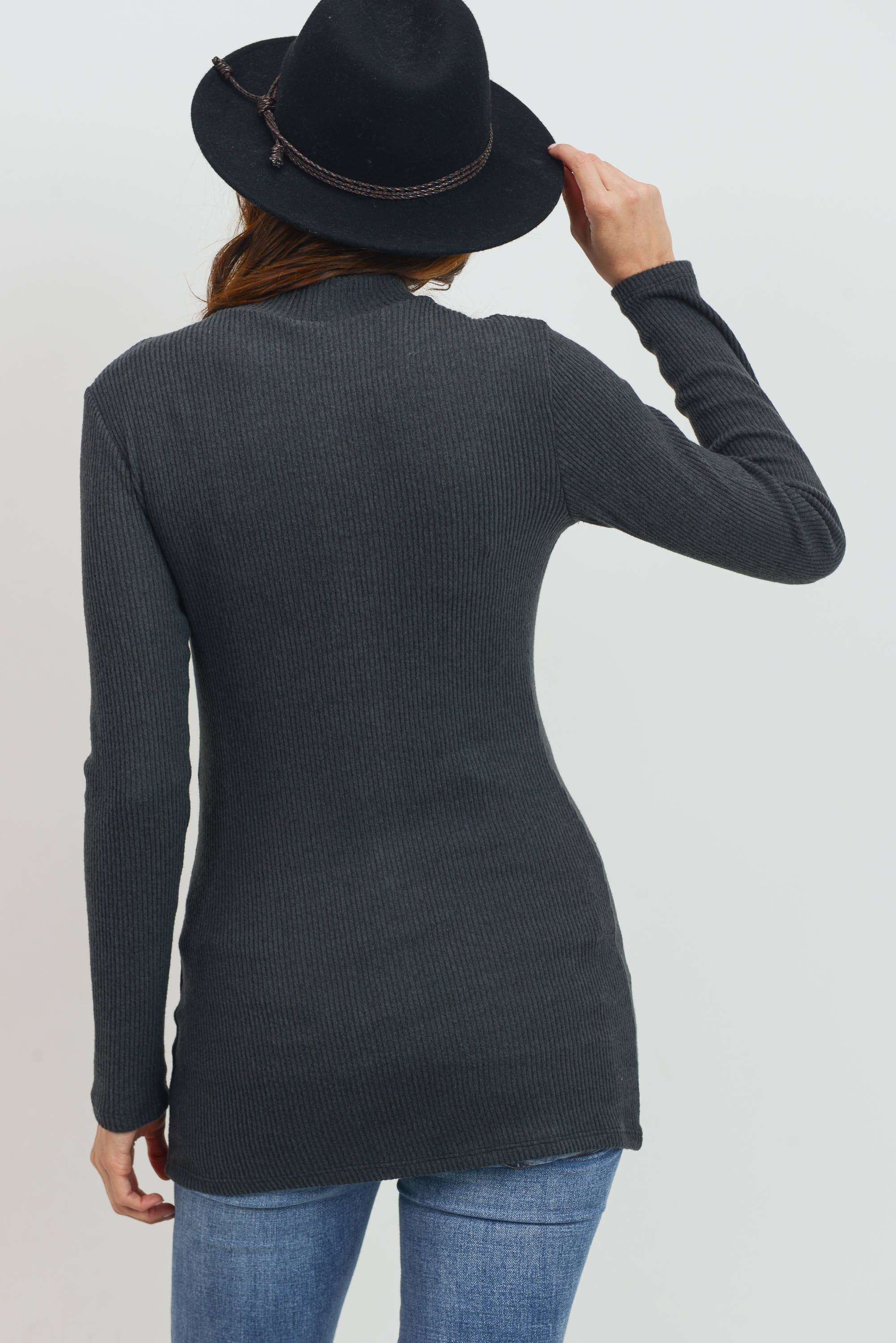 Hello Miz - Vente Haut - Top côtelé de maternité à col montant et manches longues14