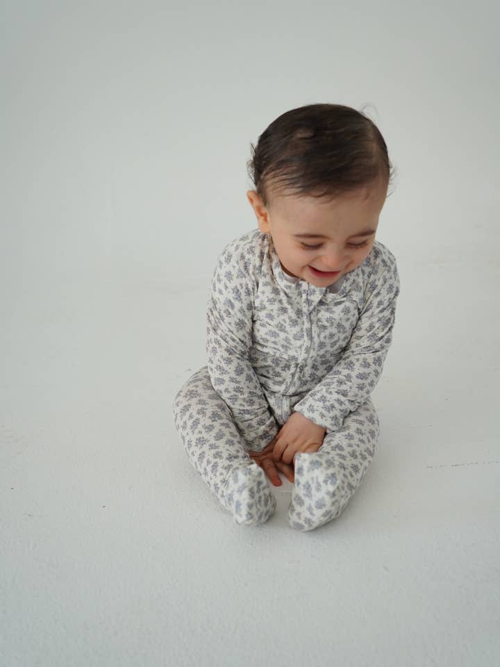 Little Threads - Wholesale Sleepsuit - Baby - Vintage Blue Floral Bamboo Footie