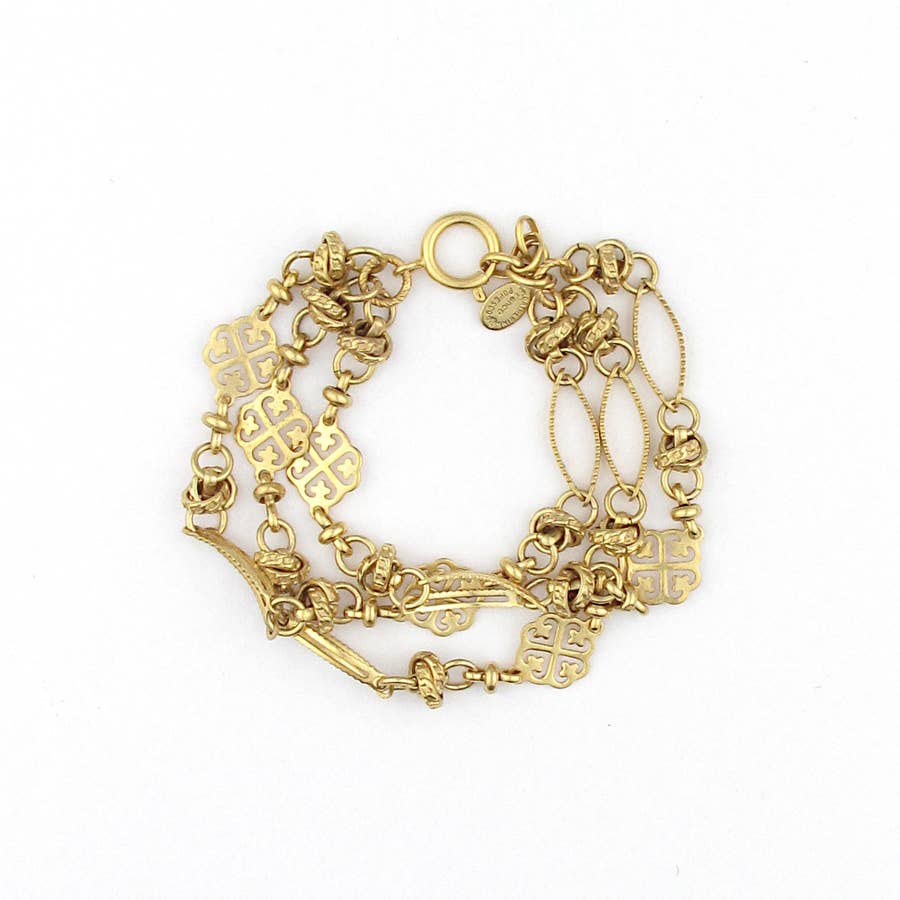 Purchase Wholesale necklace clasp. Free Returns & Net 60 Terms on Faire