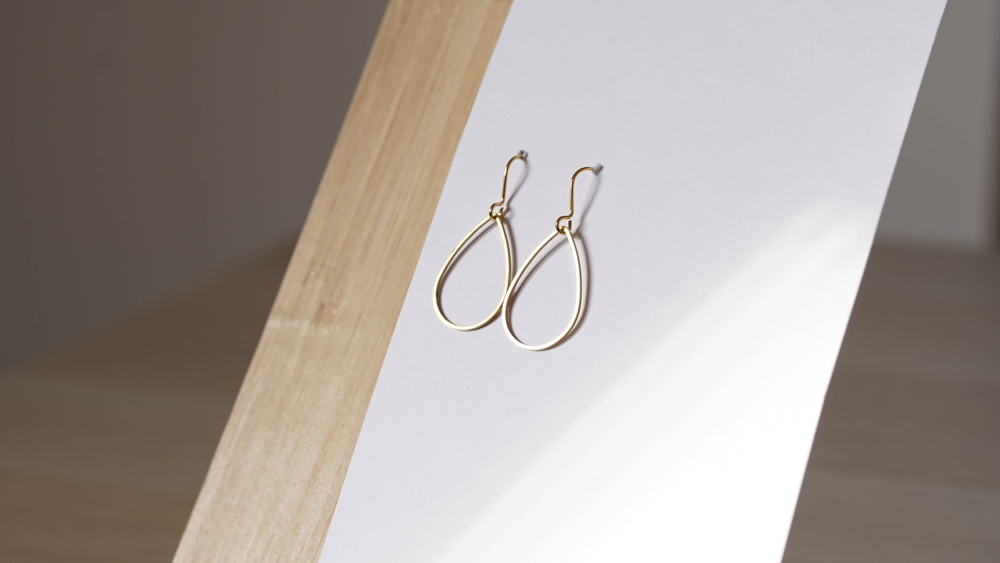 Copper Bee - Wholesale Dangle Earrings - Simplicity Collection | Teardrop Earrings