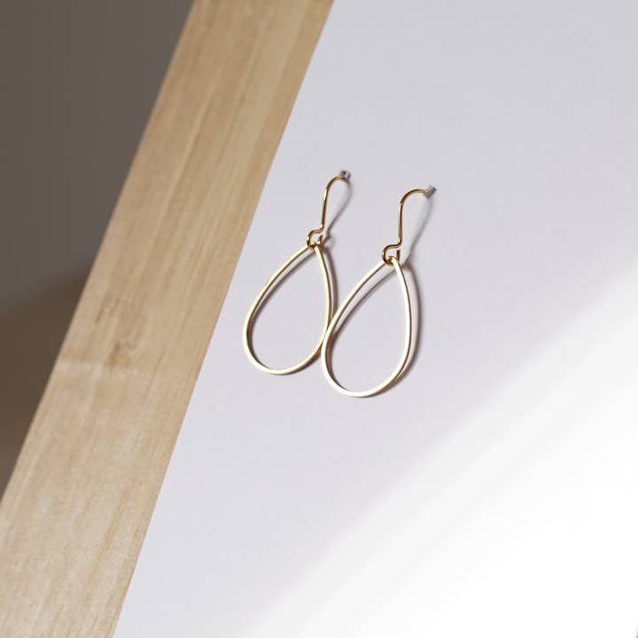 Copper Bee - Wholesale Dangle Earrings - Simplicity Collection | Teardrop Earrings