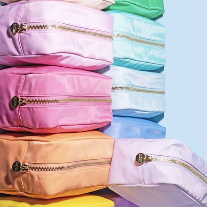 MiMi Wholesale - Wholesale Makeup/Cosmetic Bag - HM1012 Emma Round Zippered Nylon Cosmetic Pouch Bag