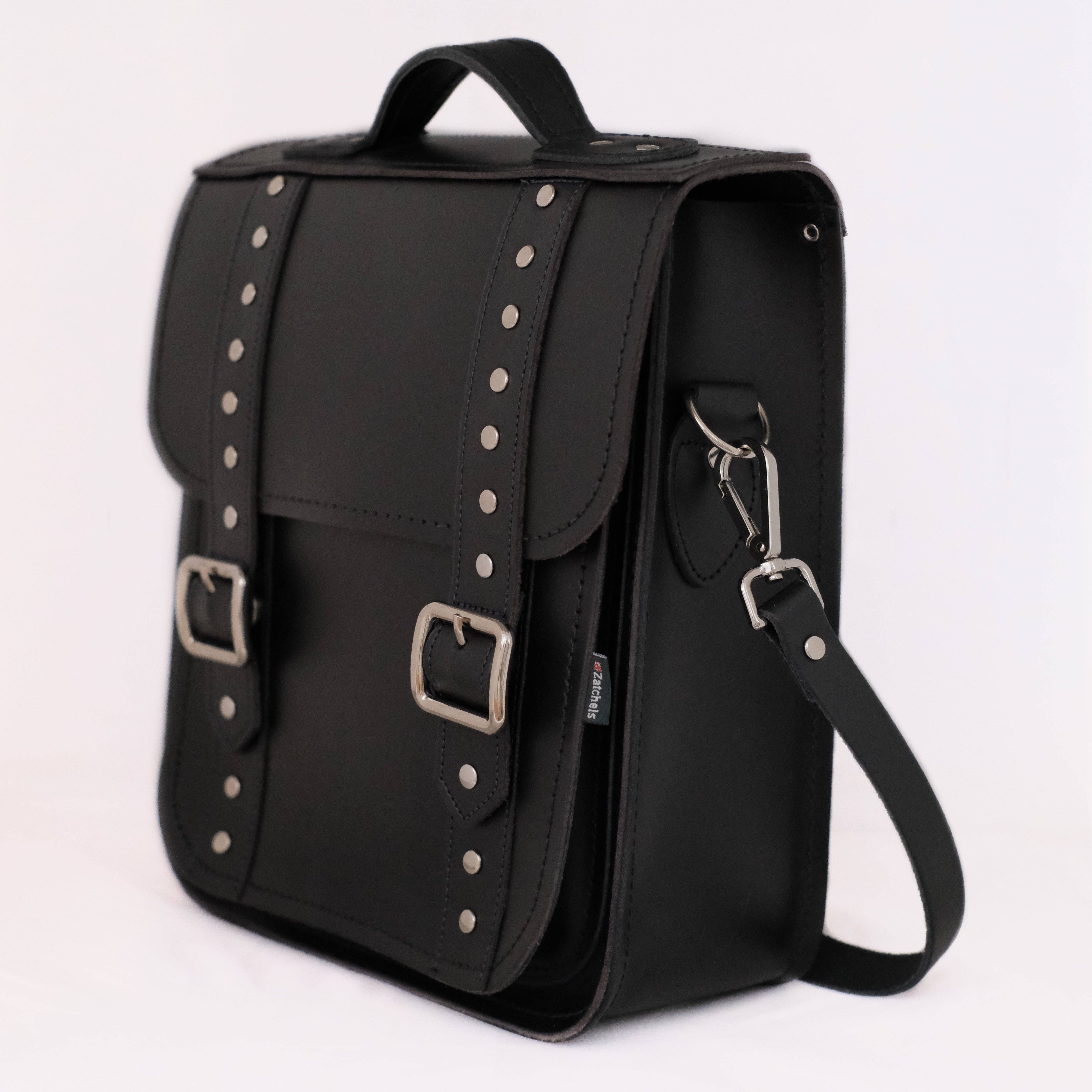 Zatchels - Vendita all'ingrosso Zaino - Donna - Zaino da città in pelle fatto a mano - gotico con borchie - nero1