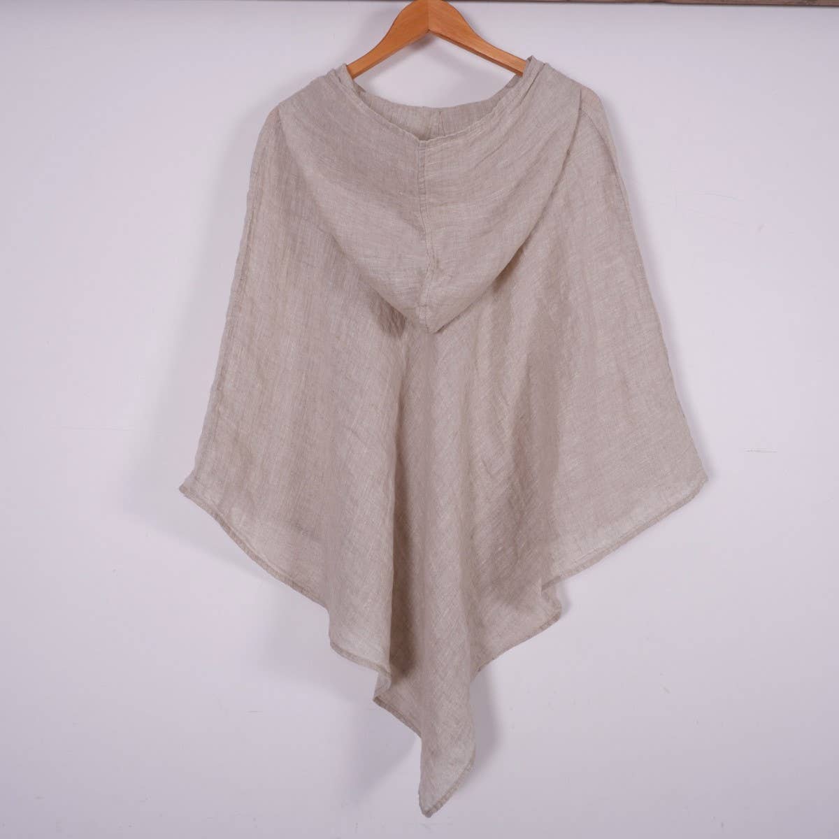 NorraVilla - Wholesale Poncho - Women's - Summer linen poncho - with a hood - Natural3