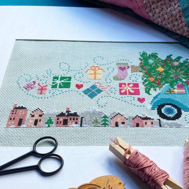 Love Poppet – wholesale Embroidery/cross-stitch supplies – Driving Home for Christmas - Printed Pattern2