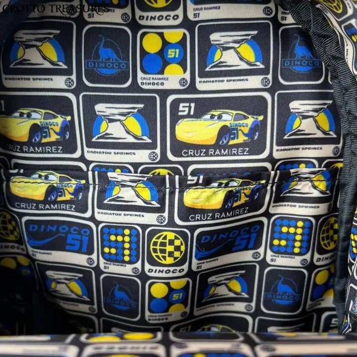 Grotto Treasures – Großhandel Rucksack – Unisex – Grotto-Schätze Exklusiv - Loungefly Disney Pixar Cars Cruz Ramirez Cosplay Mini-Rucksack5