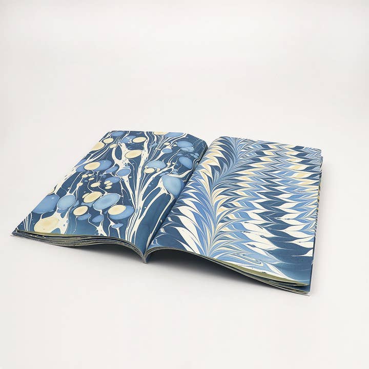 Craft Boat – wholesale Flat wrap – Indigo Hand Marbled Gift Wrapping Paper Booklet