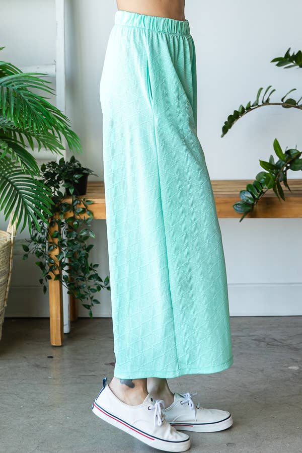 7th Ray - Wholesale Loungeset - Dames - Stevige Getextureerde Korte Mouw Wijde Pijpen Broek Lounge Set TP55045