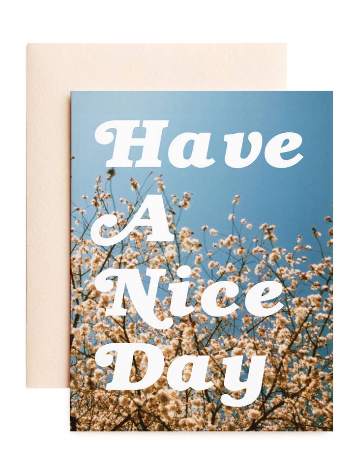 Joli cerisier en fleurs pour la vente par Heartthrob Studio