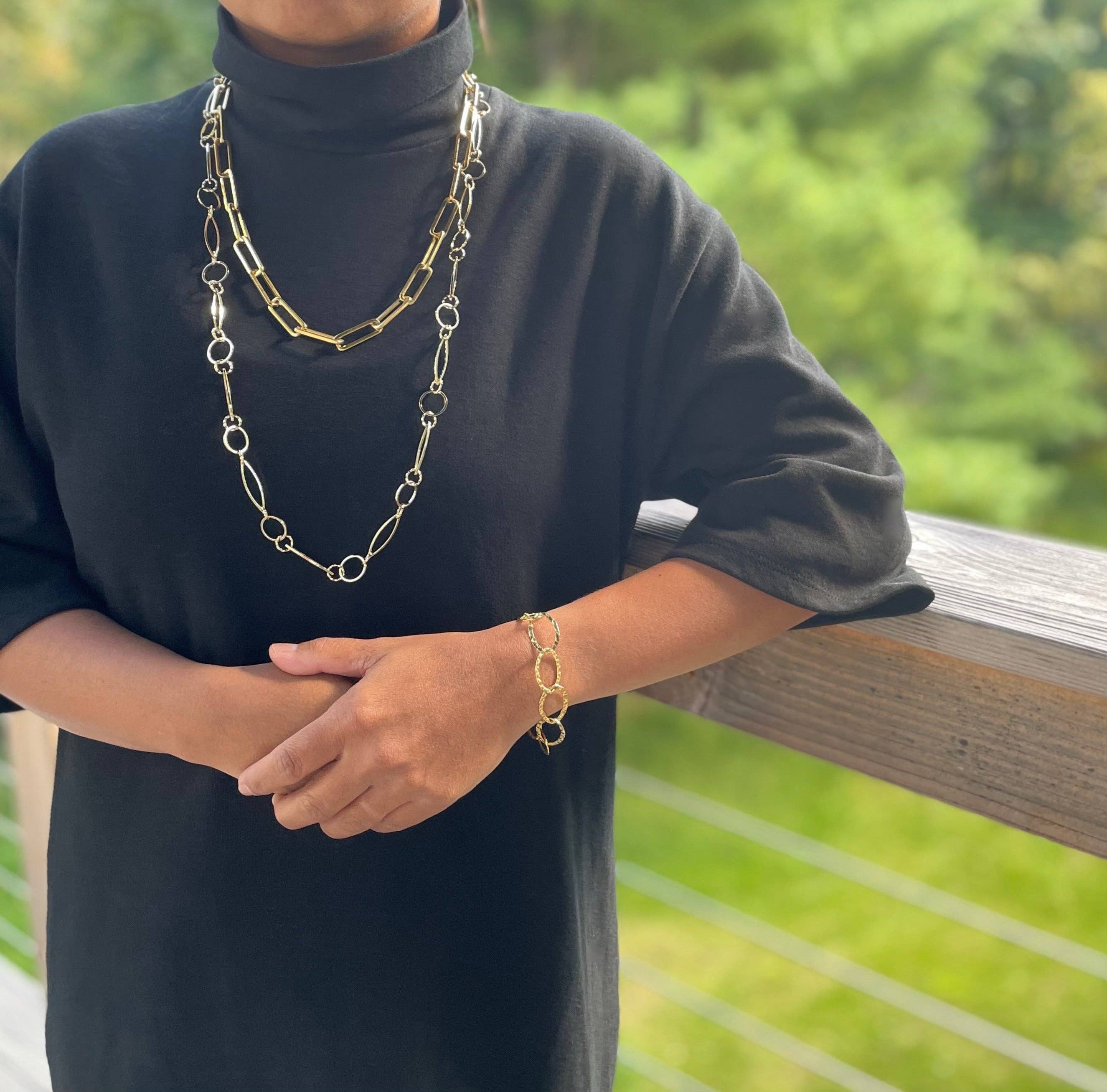 David Aubrey Jewelry - Wholesale Schakelarmband - DORB24 18k matte gouden gehamerde schakelarmband1