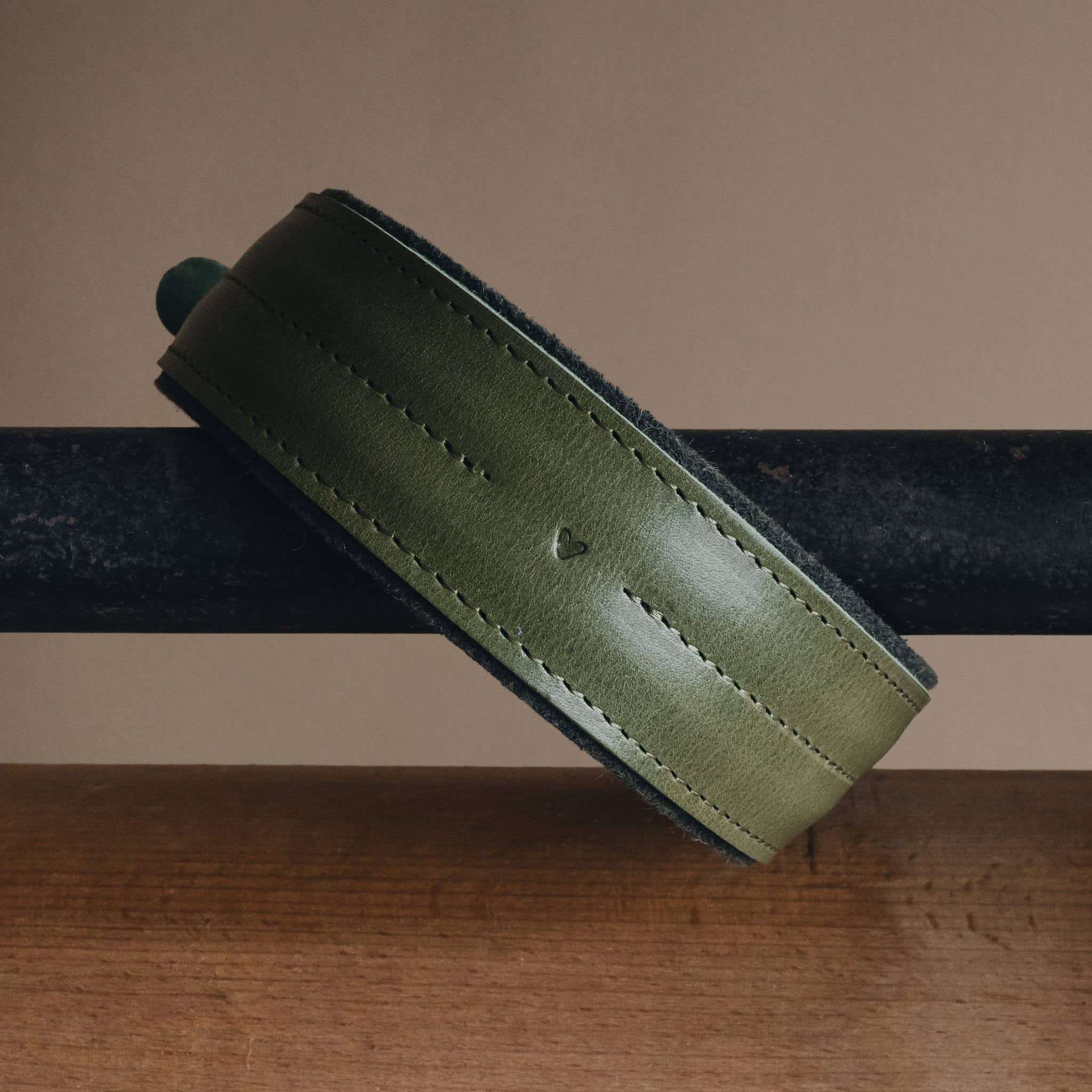 BAND&ROLL – wholesale Pet collar – Dog – Wool Padded Wide Dog Collar. Pine15