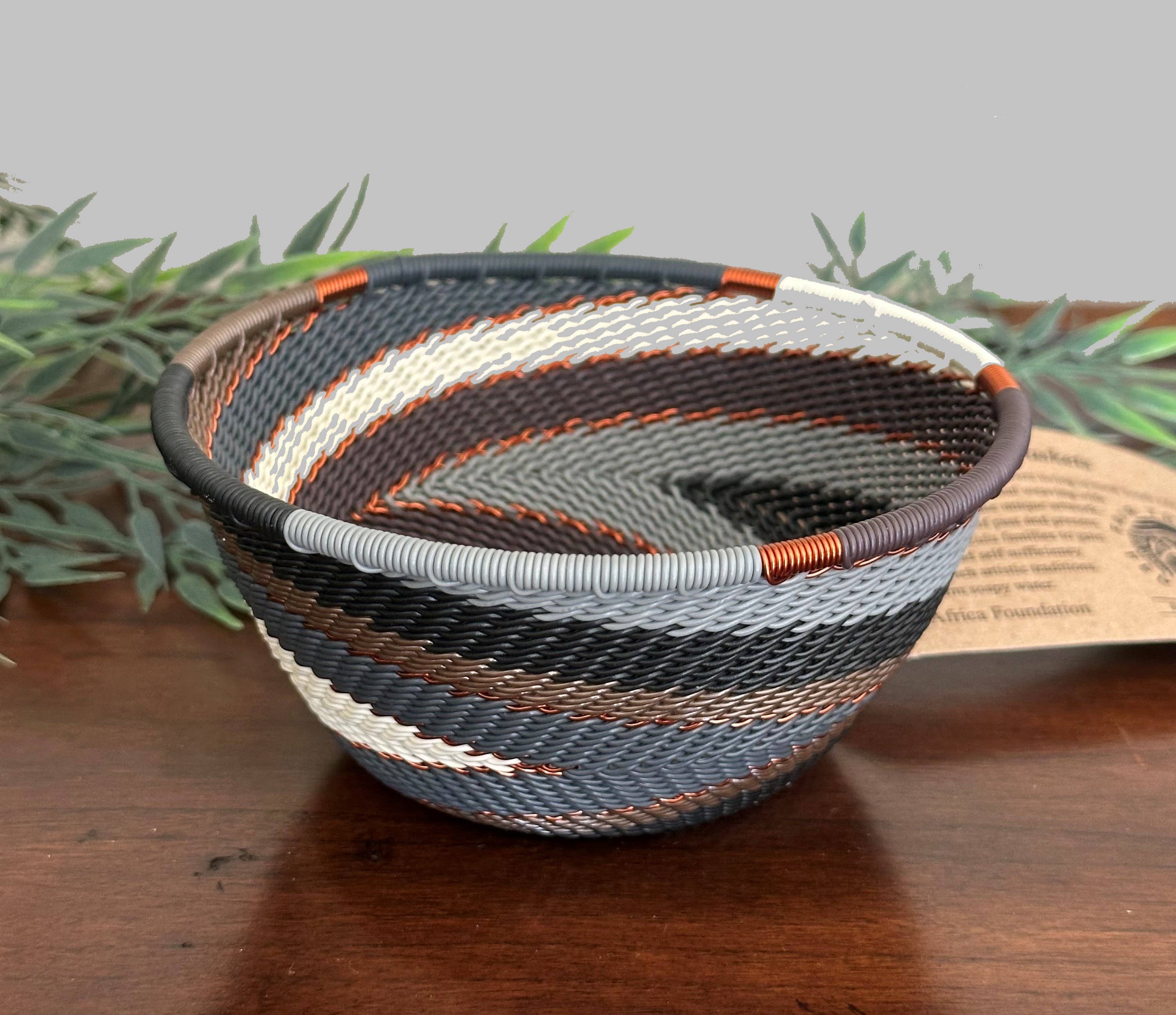 Bridge for Africa - Vente Assiettes/plats/bols de décoration - TW Collection - Brume grise1