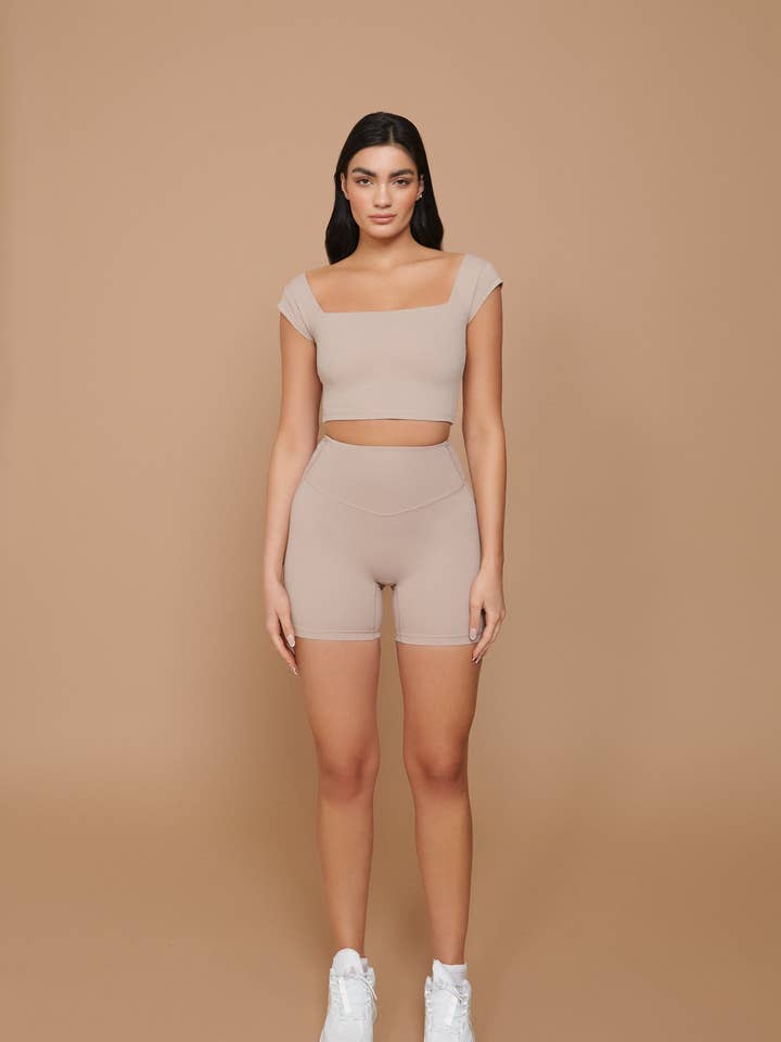 Inka Tee - Meringue for wholesale by FELYNE ACTIVE