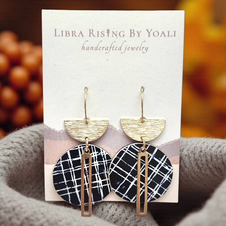 Elizabeth Hoops em Cortiça Elegante Preto & Branco por atacado de Libra Ris↟ng By Yoali