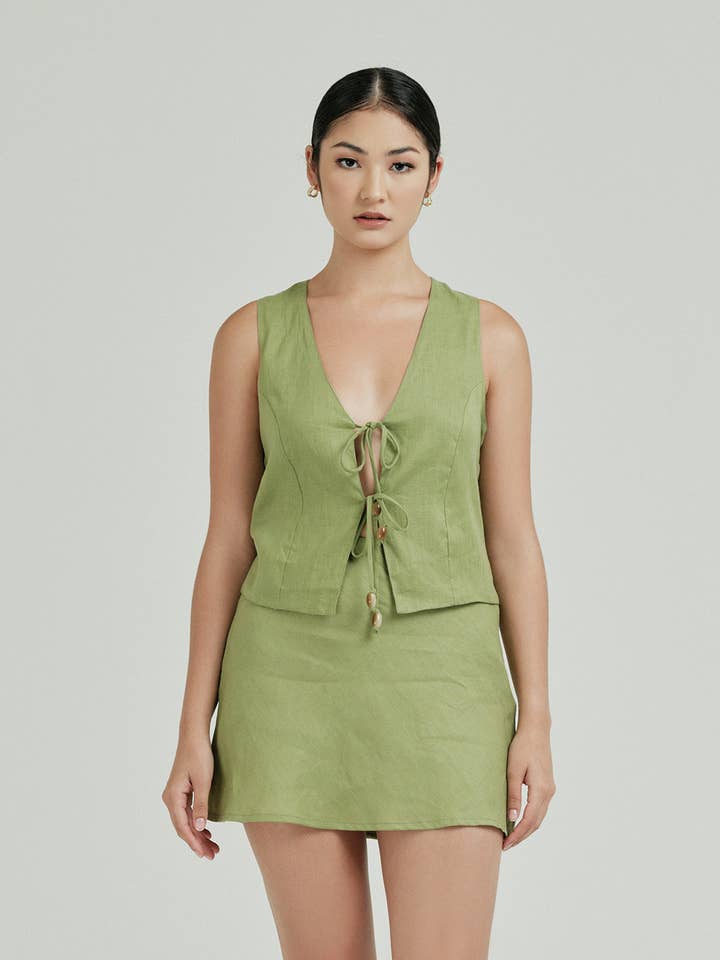 Haut à nouer Lily pour la vente par Bamboo Blonde