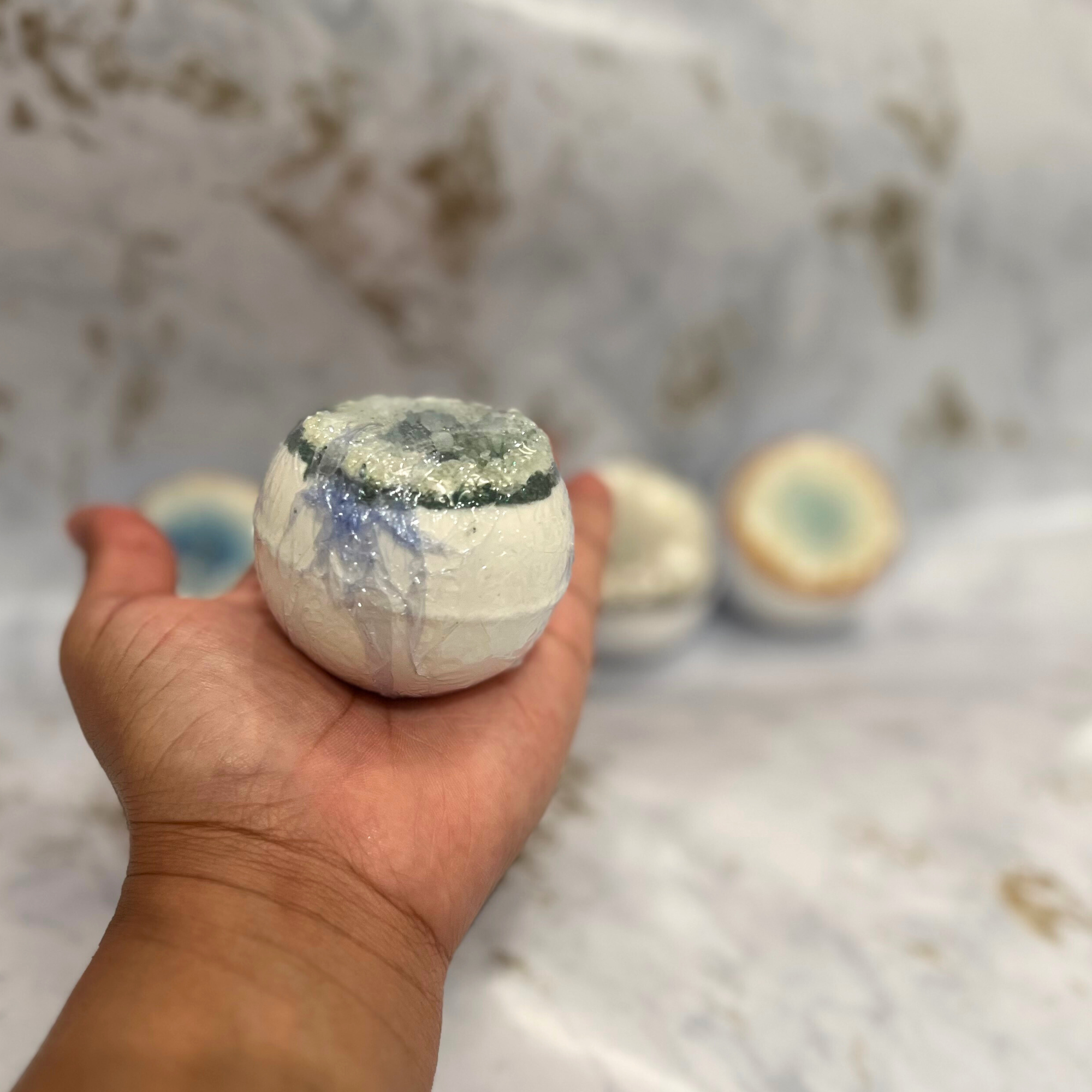 SNB Luxury Bath Products - Wholesale Bath bomb/fizz - Amethyst Bath Bombs | Assorted Geode Bath Bombs | Christmas3