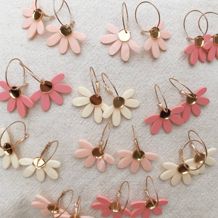 Foxie Collective - Wholesale Hoop Earrings - Jumbo Daisy Hoop Earrings | Pale Pink + Gold | WHOLESALE
