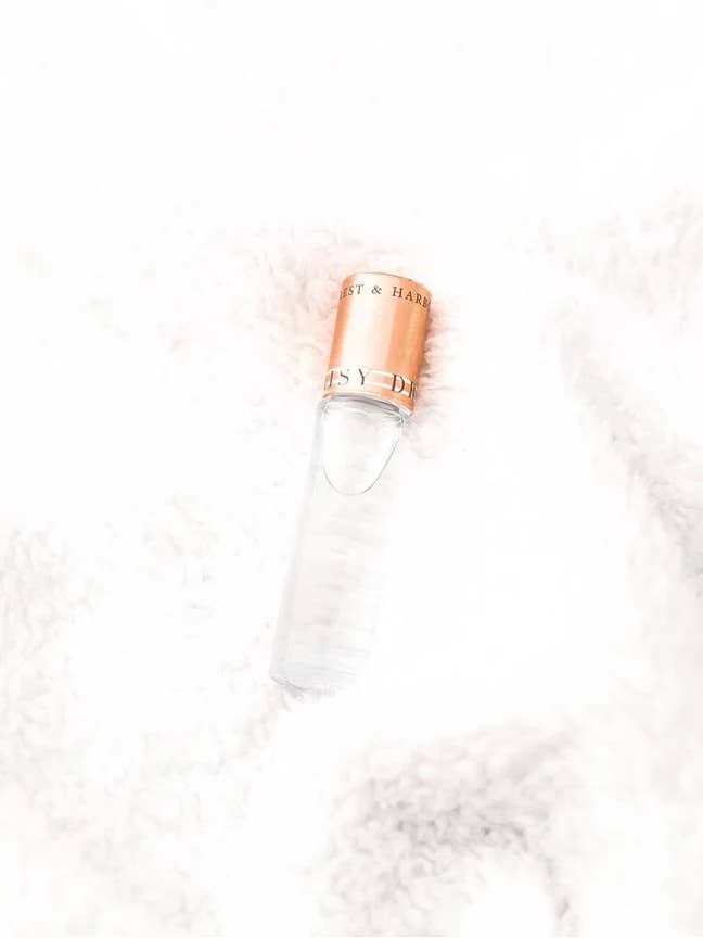 Rouleau de parfum pour la vente par Forrest & Harbour Co