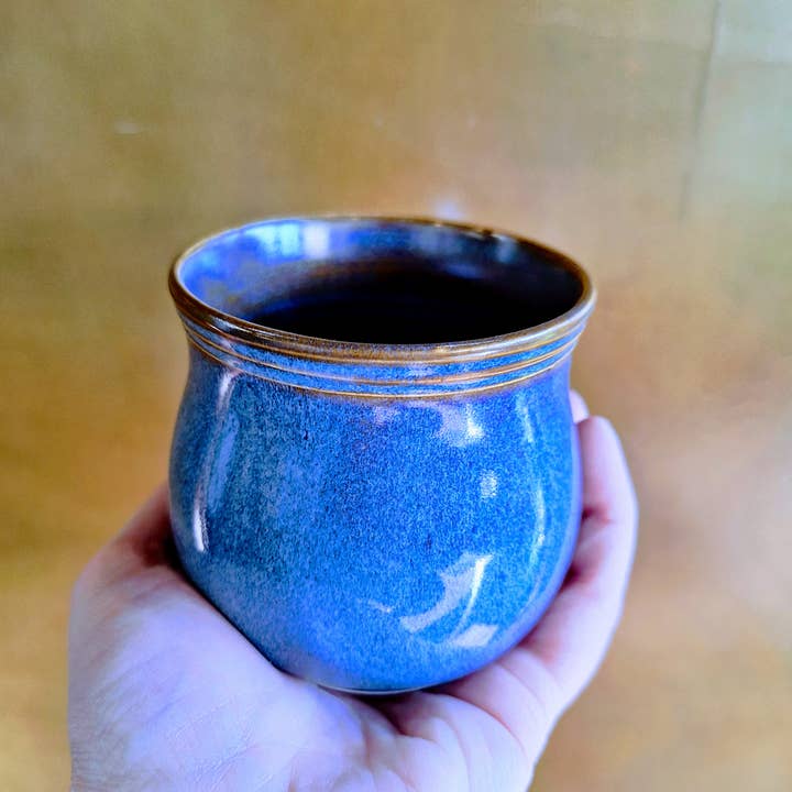 Plays in Mud Pottery – Copo de vinho por atacado – Copo de Vinho sem Pé - Feito por Encomenda - Cerâmica Artesanal12