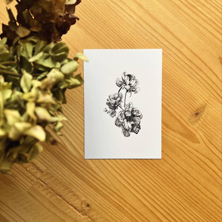 Postcard "Peonies" (10.5 x 14.8 cm) for wholesale by Maëlle LESAGE