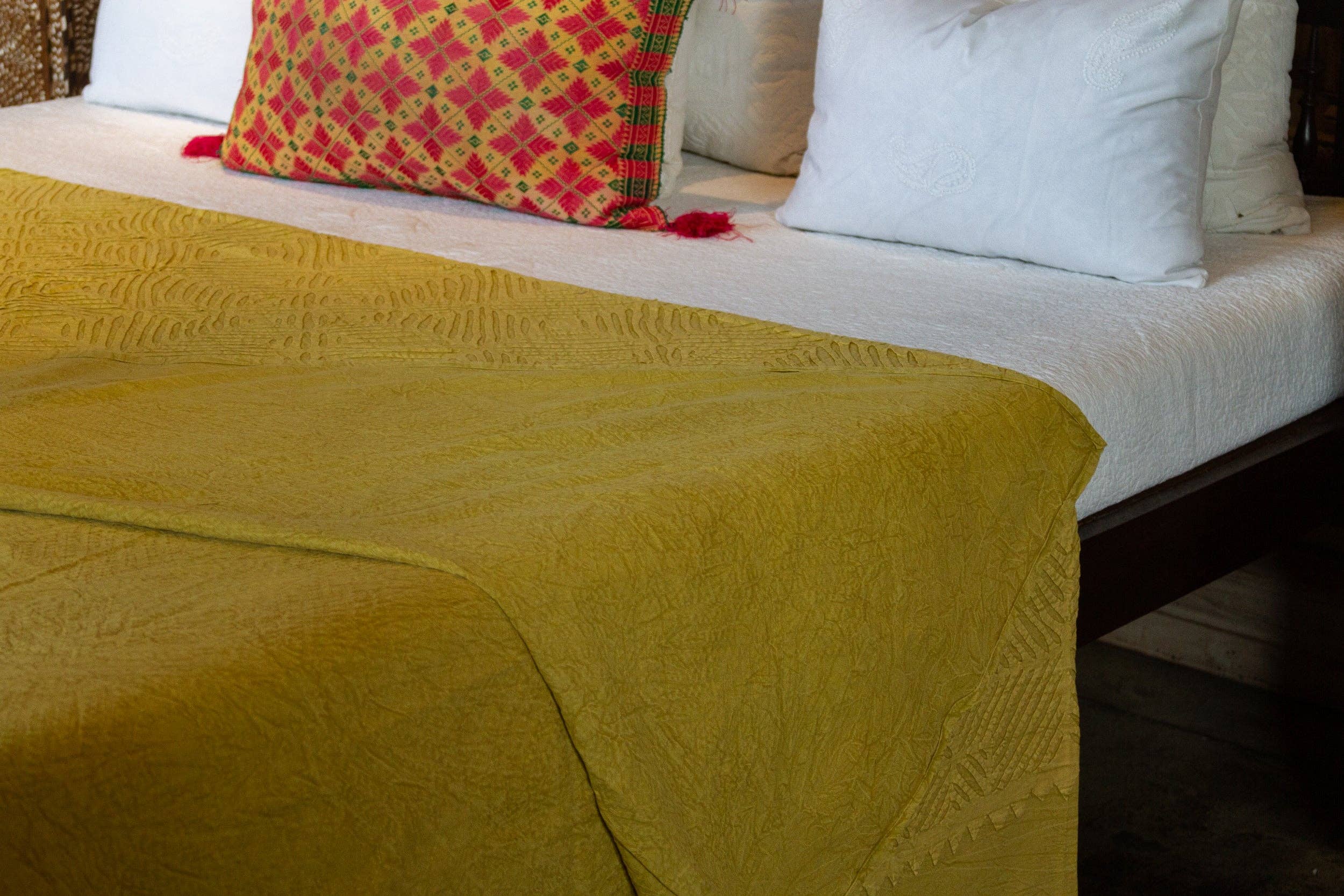 De-cor – wholesale Överkast – Olive Applique Coverlet4