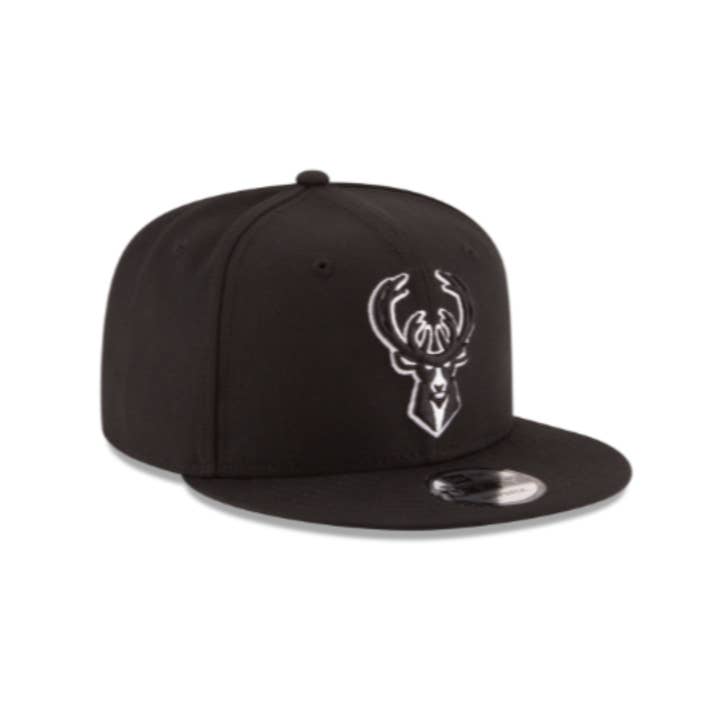 Rat City Skate Shop - Wholesale Flat Brim Cap - Men's - MILWAUKEE BUCKS 9FIFTY NBA NEW ERA BLACK AND WHITE SNAPBACK HAT