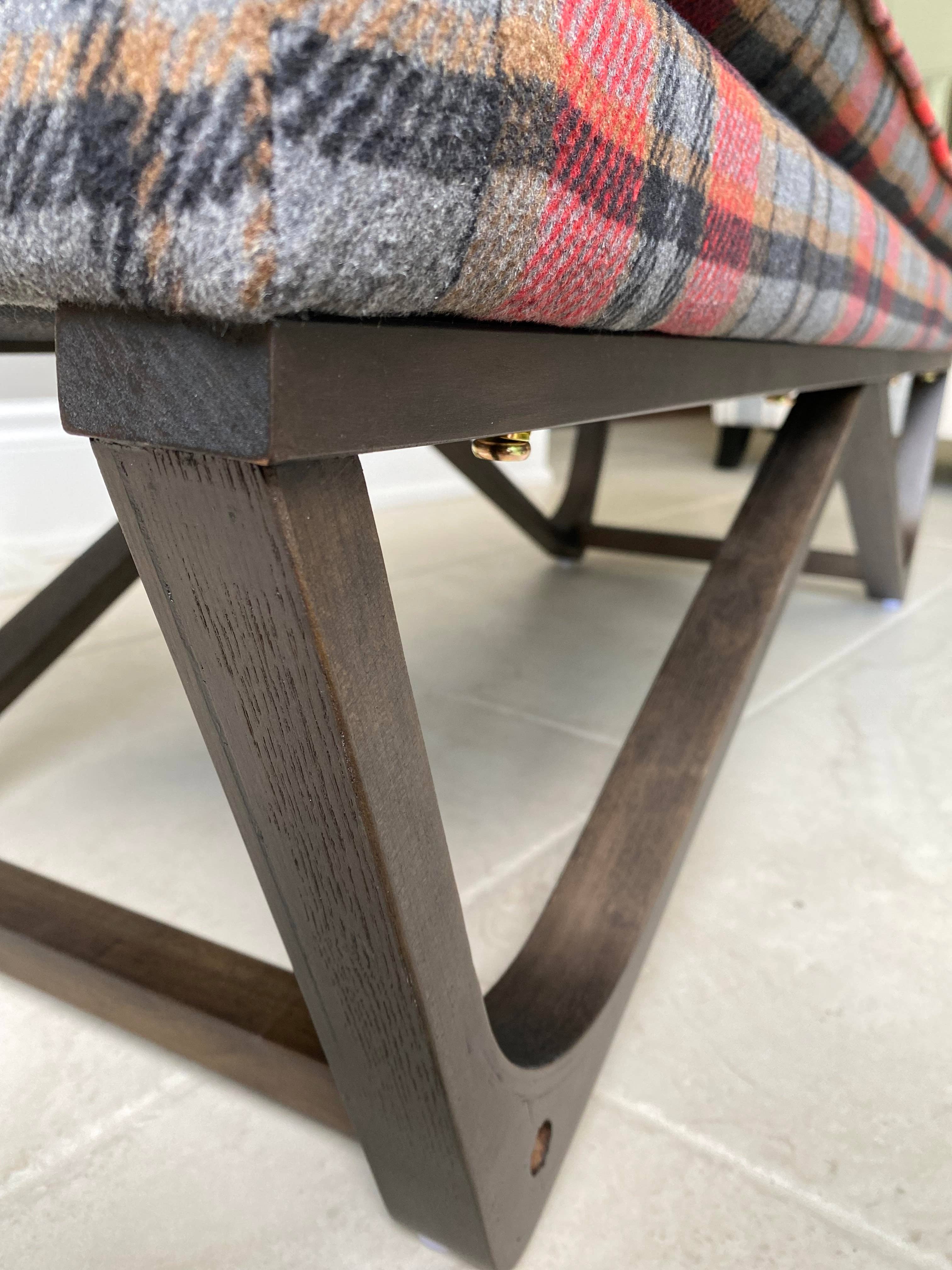 Seat4uhome – Banco por atacado – Banco Highland xadrez estofado Hendraheim 48" Hendraheim5