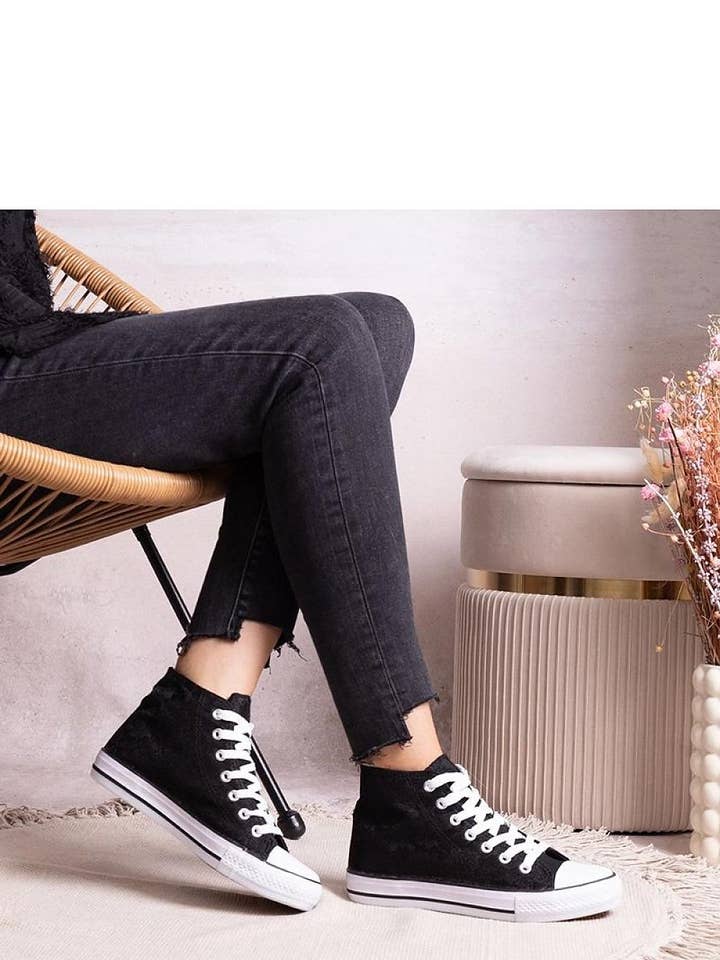 Sneakers Model 207206 Solea für den Großhandel von Lieber Deem Marktplatz