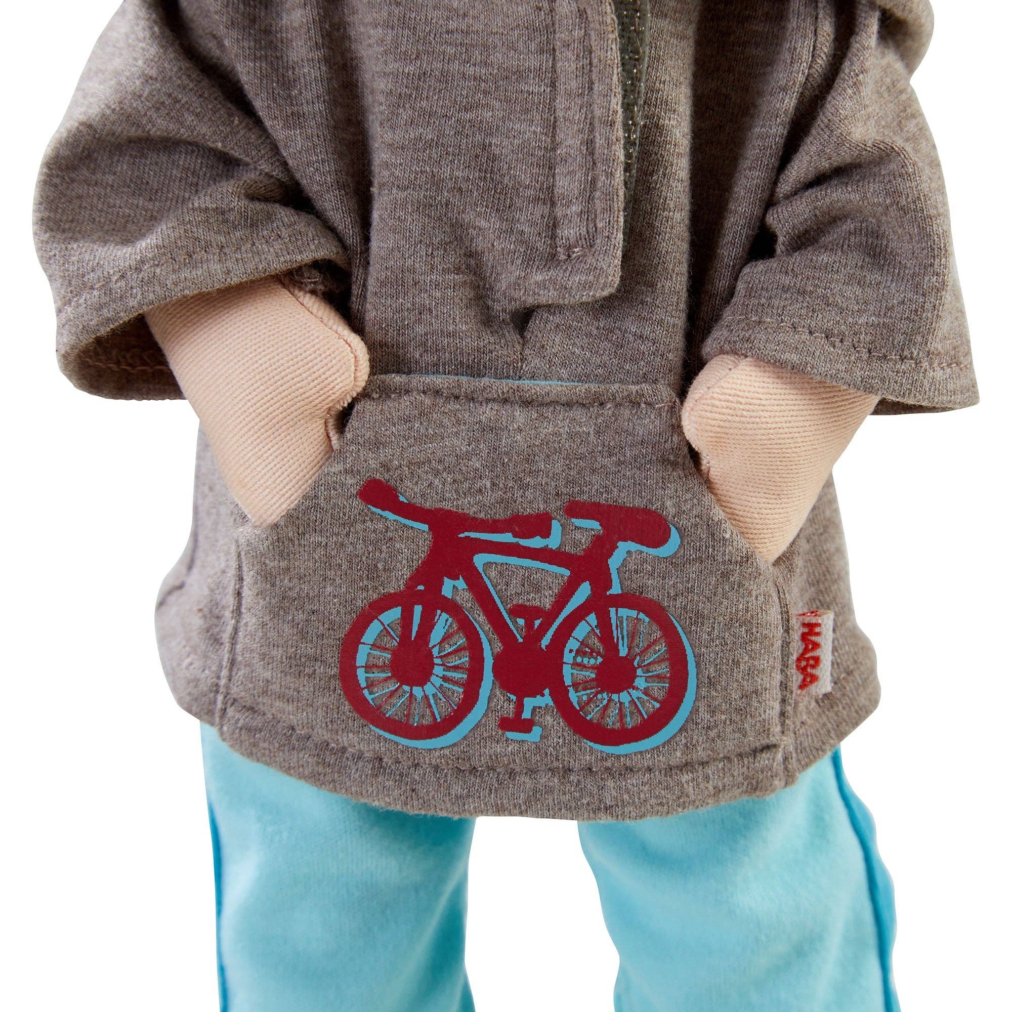 HABA USA - Vente Poupée – enfant - Poupée Lian avec sweat à capuche3