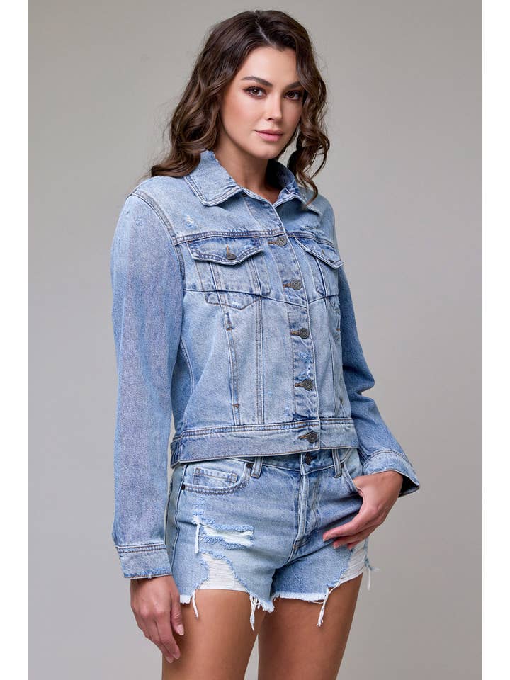 Hidden Jeans - Wholesale Denim Jacket - Women's - Light Wash Fitted Trucker Jacket1