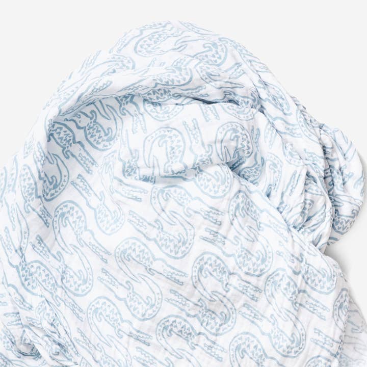 Lewis - Wholesale Swaddle - Baby - Swaddle - Alligator | Bay Blue4