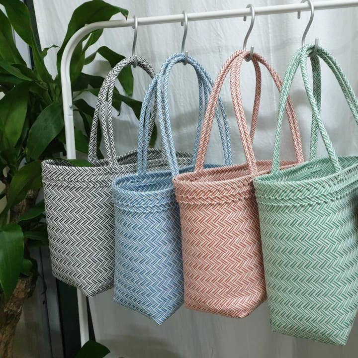 Maisy Tote Bag - Green and White for wholesale on Faire
