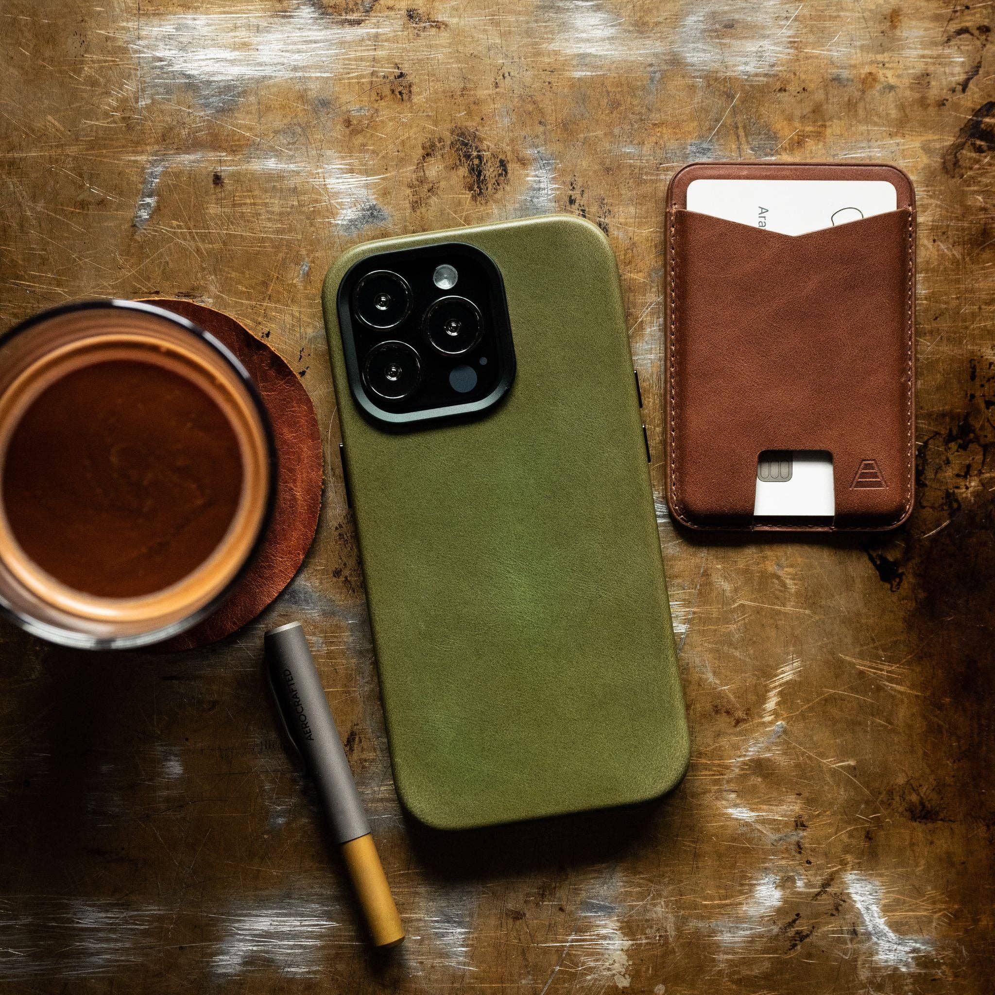 Andar - Wholesale Phone Case - Unisex - The Aspen Full Grain Leather iPhone Phone Case with MagSafe190